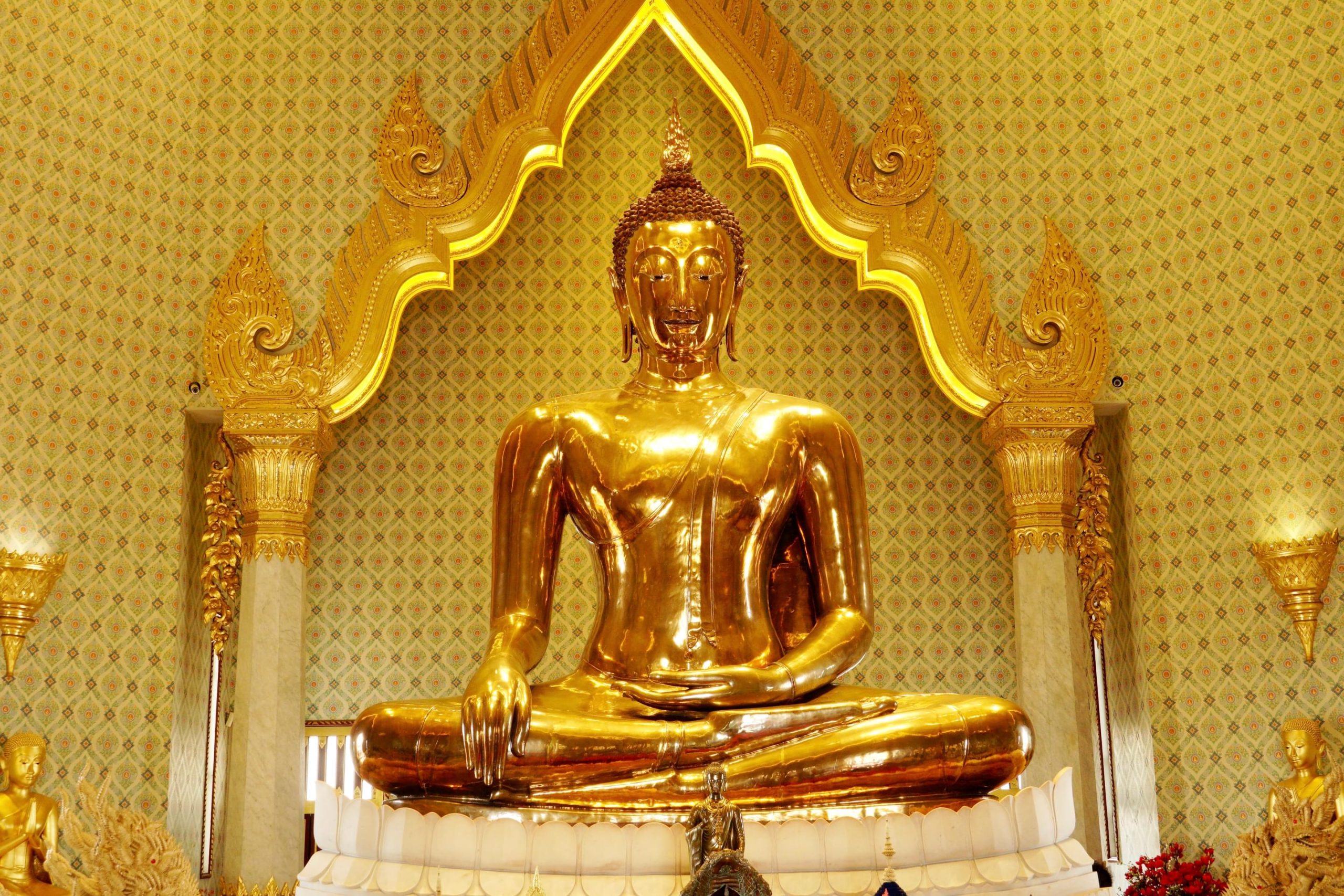  The Golden Buddha At Wat Traimit